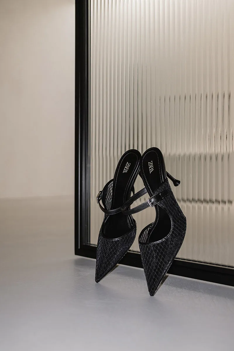 High-heel slingback shoes with bow